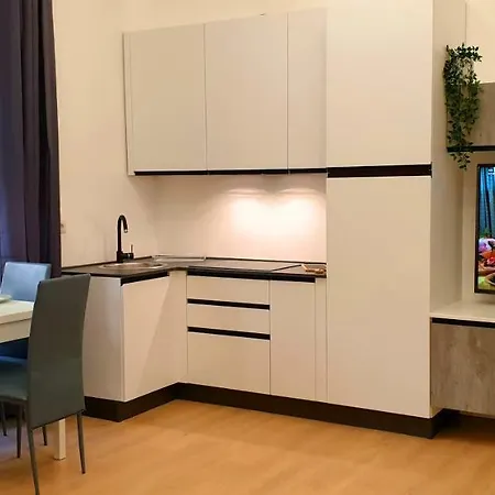 Space Apartment *